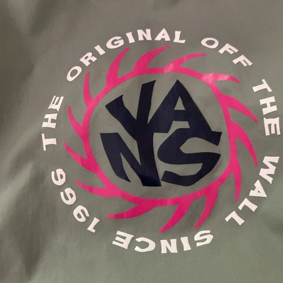 The Original Off The Wall Vans  Pullover Windbreaker Size S - Picture 2 of 9